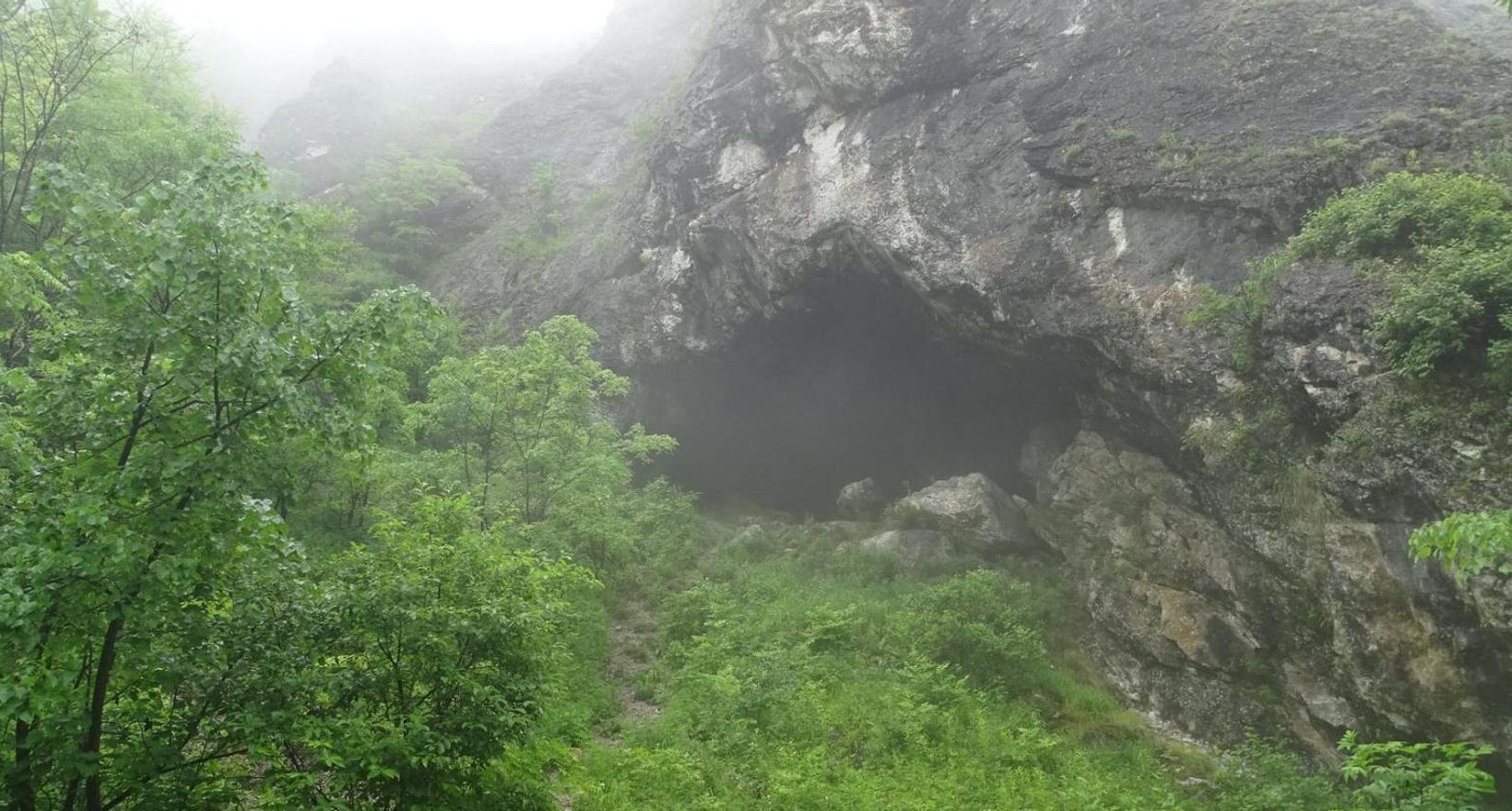 Выездная экскурсия к пещере Николаевской