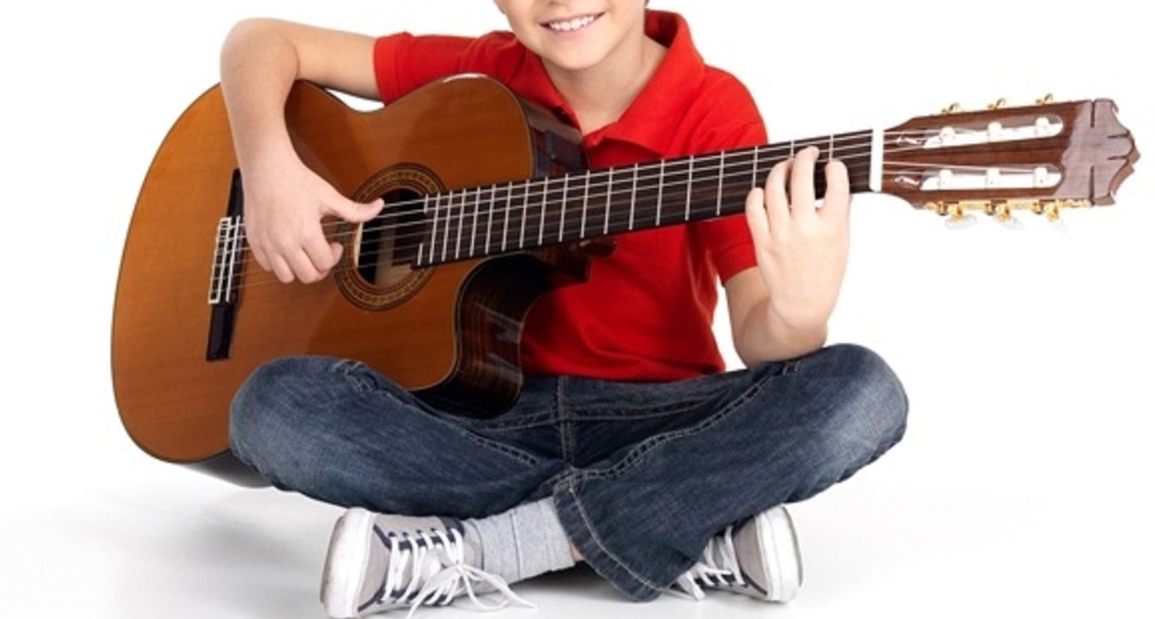 Купить гитару мальчику. Мальчик с гитарой. Гитара для детей. Исполнители с музыкальными инструментами. Игра на гитаре.