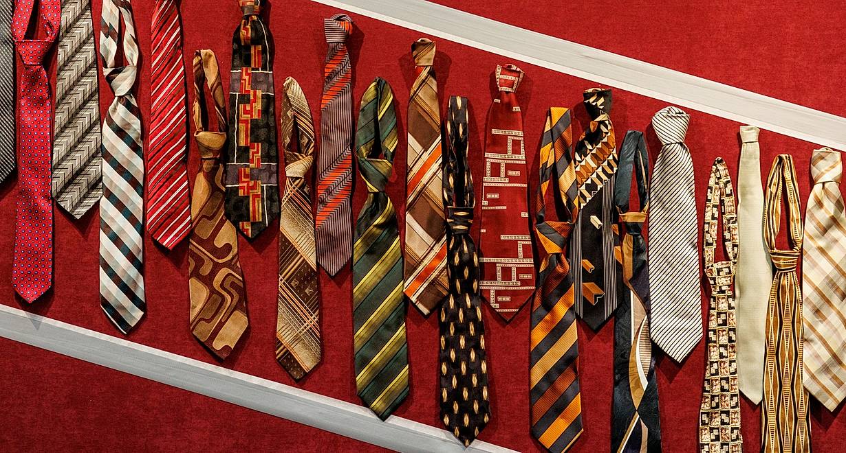 Выставка "365 галстуков и другое"