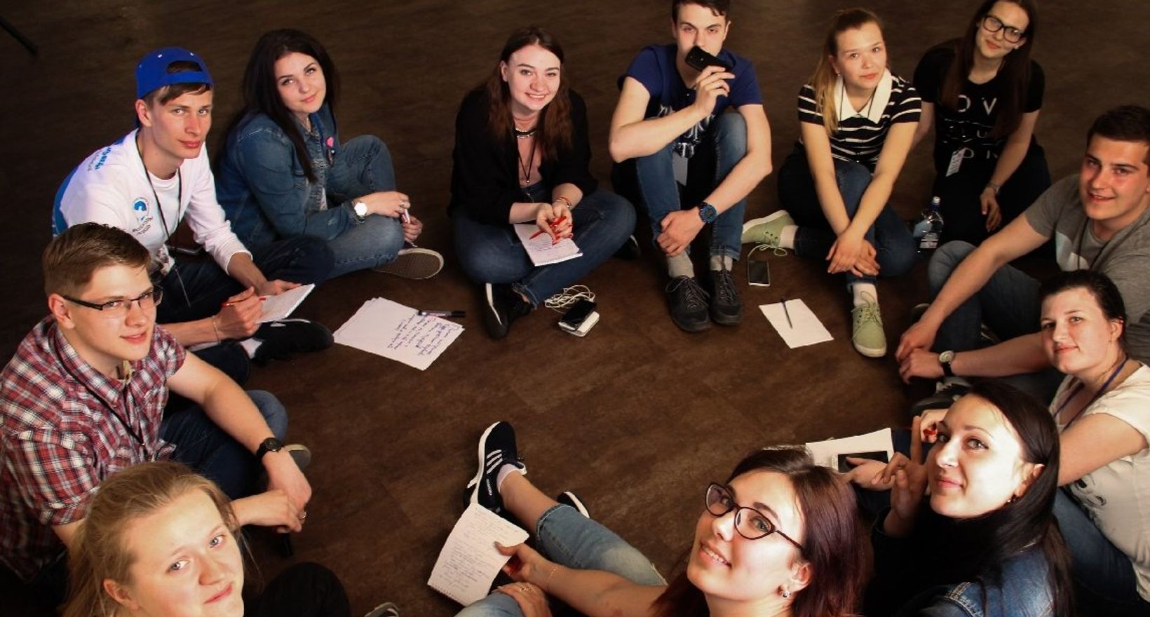 Сообщество молодежи. Современная молодежь. Группа молодежи. Самодеятельность молодежи. Творческая молодежь.
