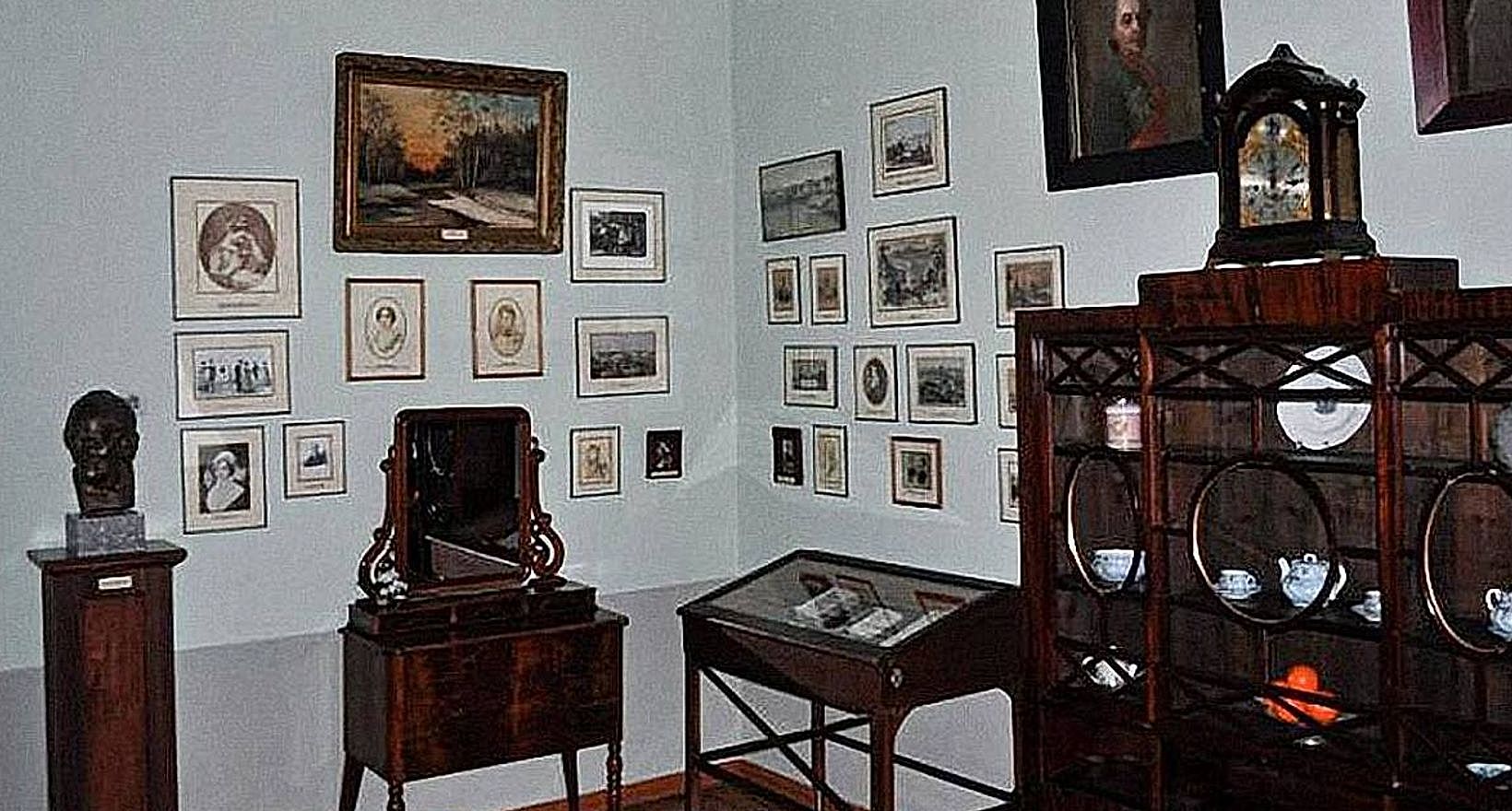 Посещение экспозиции Музея И. С. Тургенева