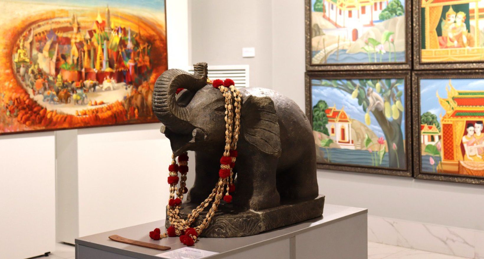 Экскурсия по выставке «В стране Изумрудного Будды»