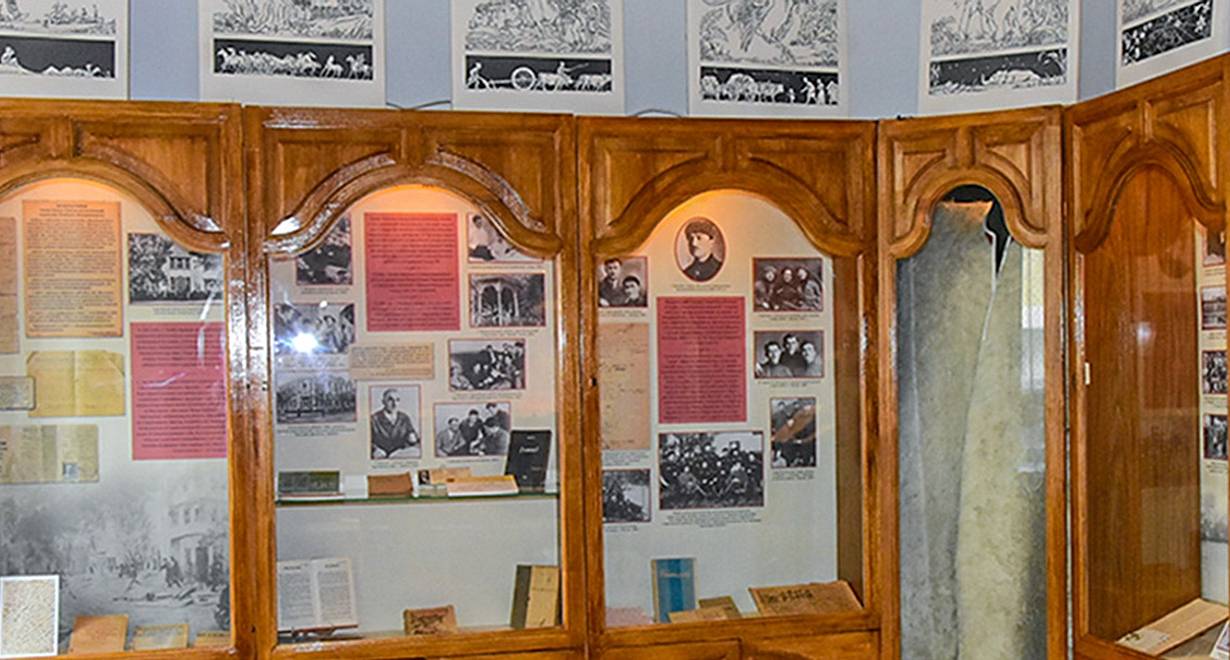 Экспозиции Литературного музея Тембота Керашева