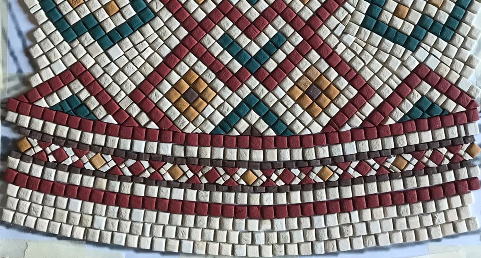 Мозаика в технике Тарусской вышивки