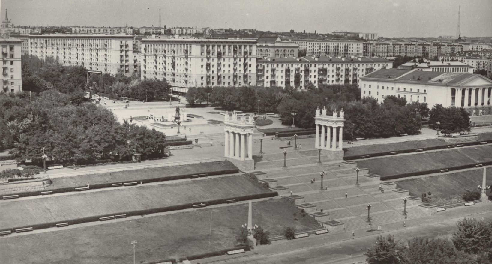 Пешеходная экскурсия «Волжские берега»