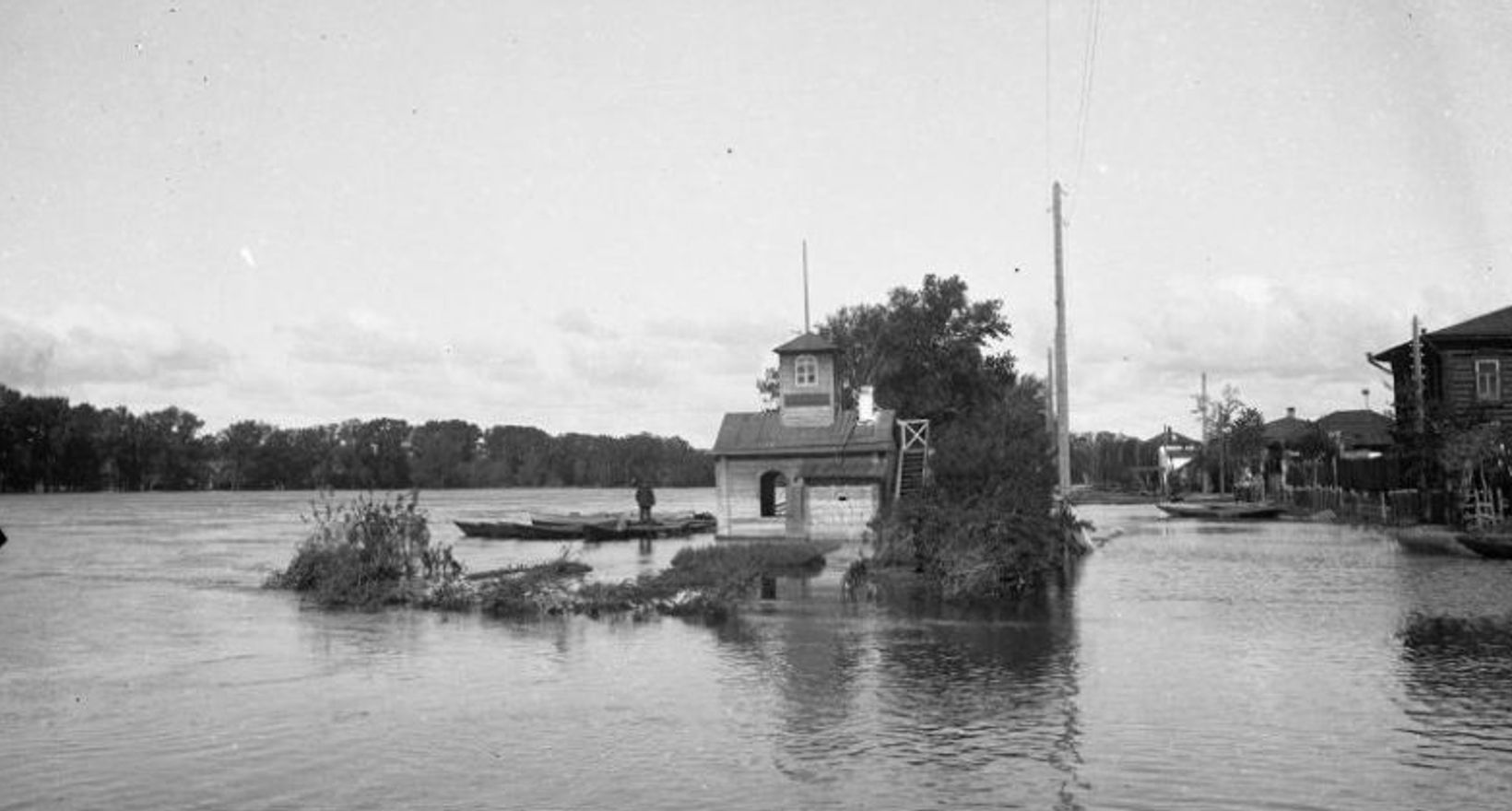 «Черно-белые истории. 100 лет назад»