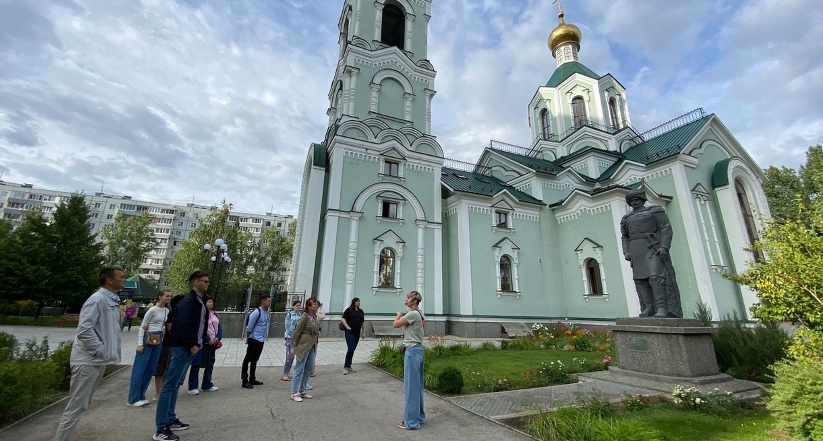 Пешеходная экскурсия «Здесь начинается город».