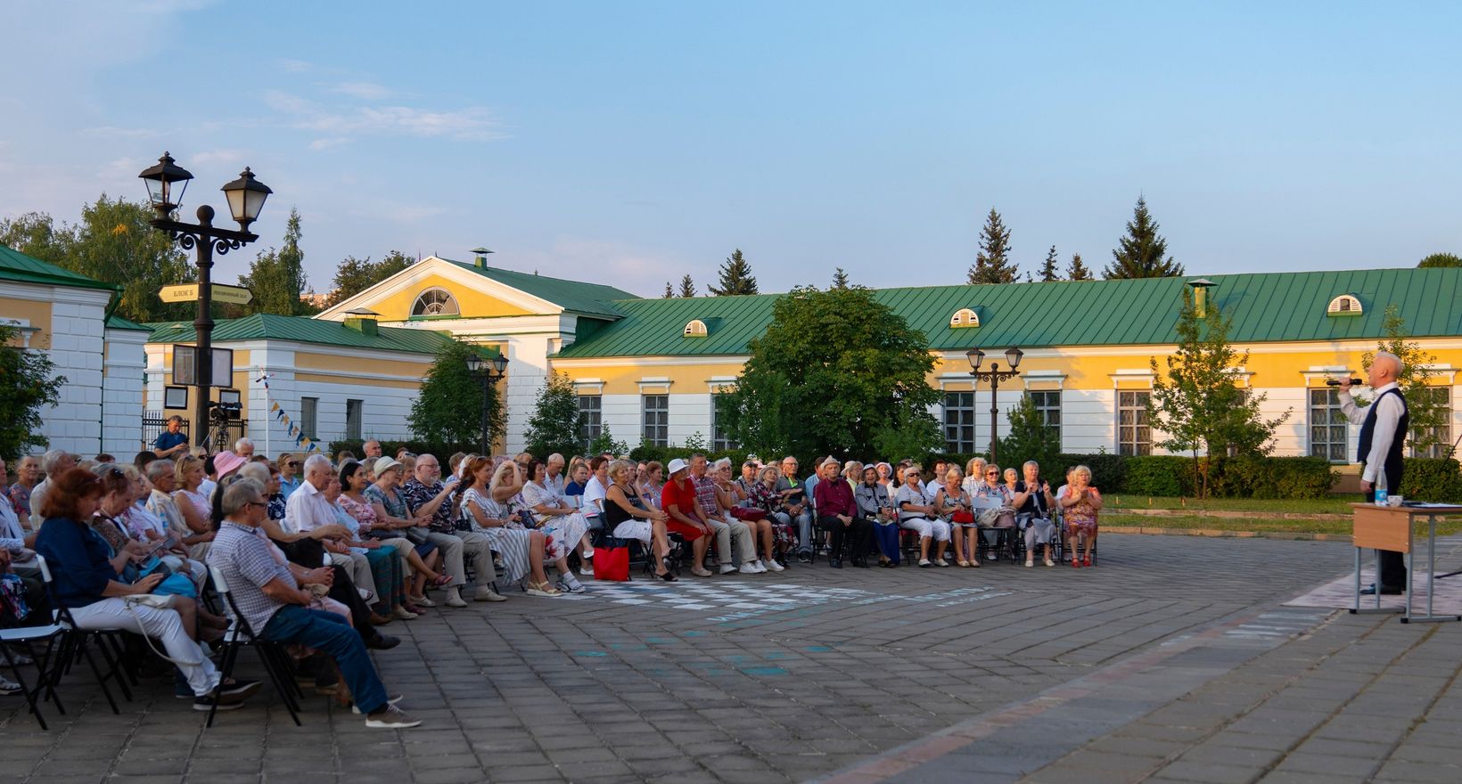 Концертная программа Полуэктова "А артист умеет всё!"