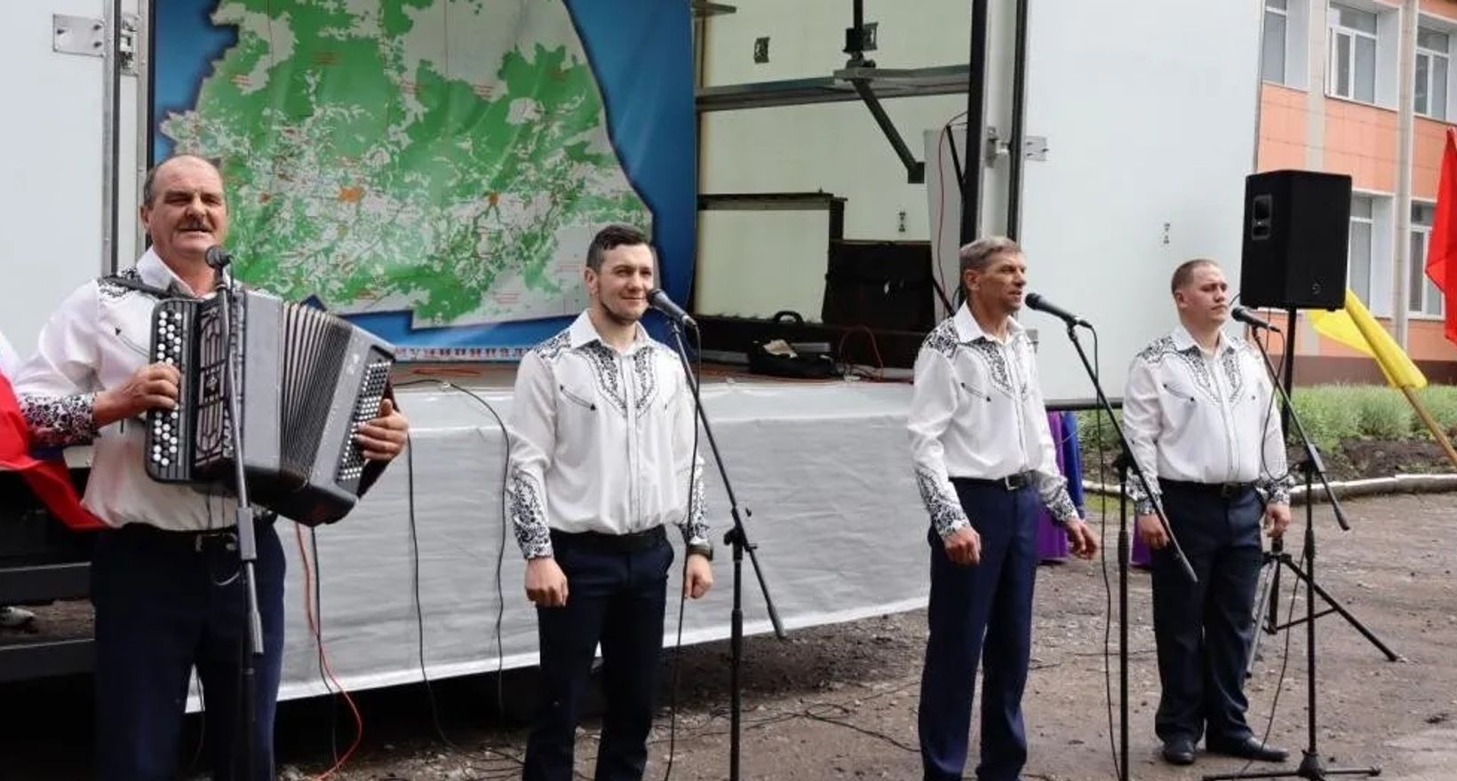 Когда поют о любви мужики